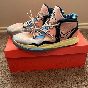 Kyrie Infinity Basketball Shoes Size 13.5